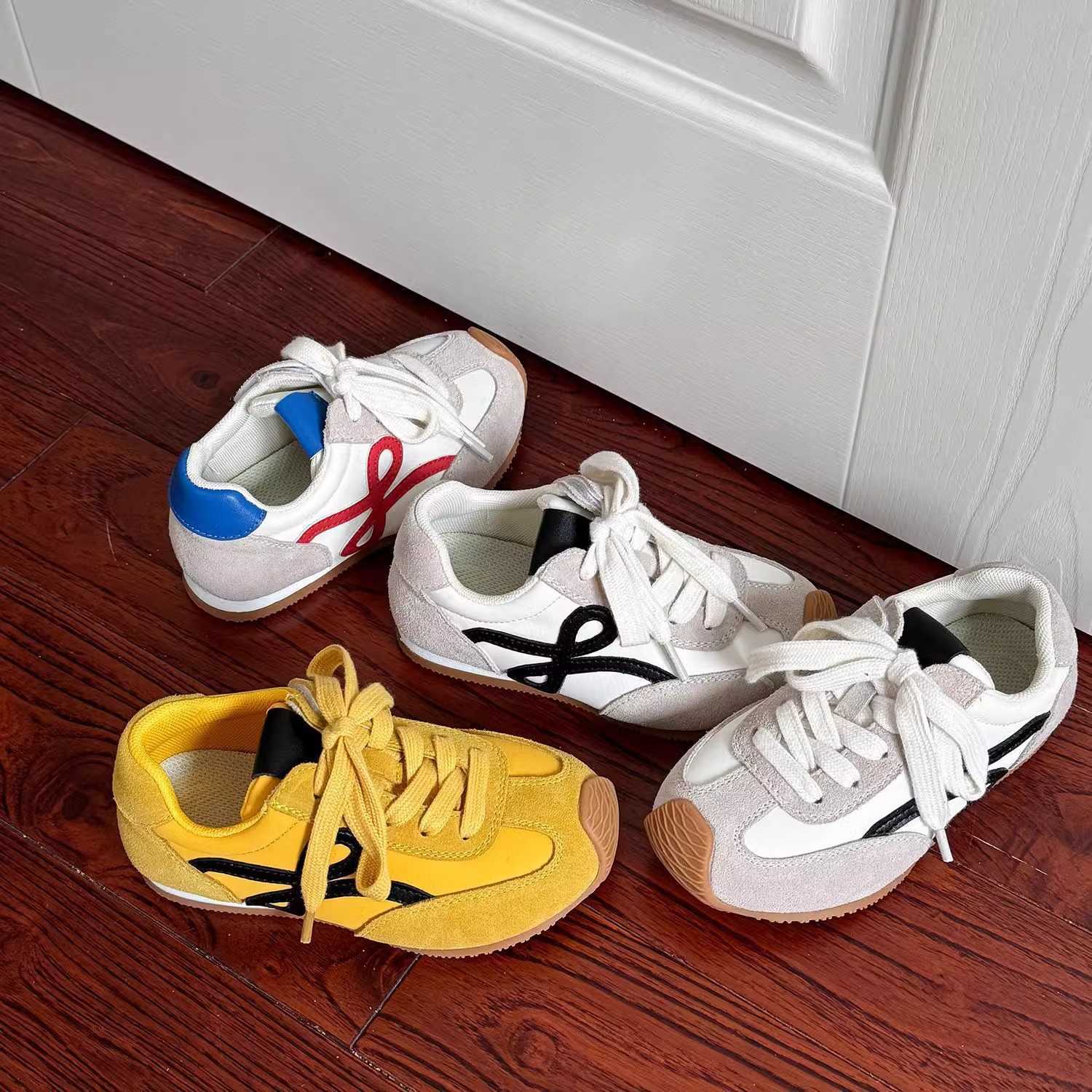 Athletic Outdoor Kandi Cat Childrens Forrest Gump Shoes Trendy Brand 2025 SpringSummer New Collection for Boys and Girls Soft soled German Training Sh
