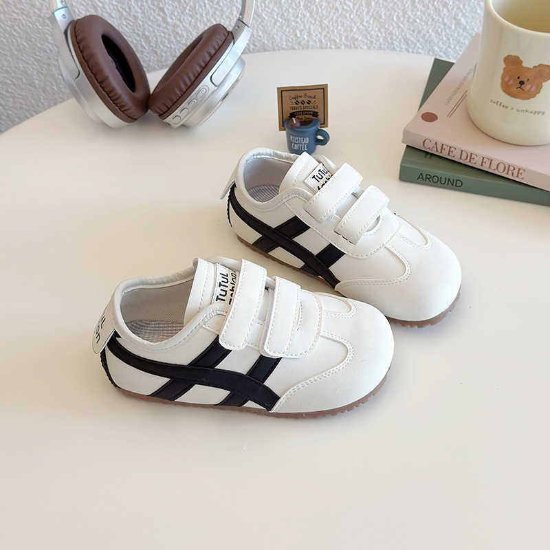 Athletic Outdoor Forrest Gump 2025 Spring and Autumn Season Childrens Little White Boys Casual Girls Sports Shoes Soft C260130