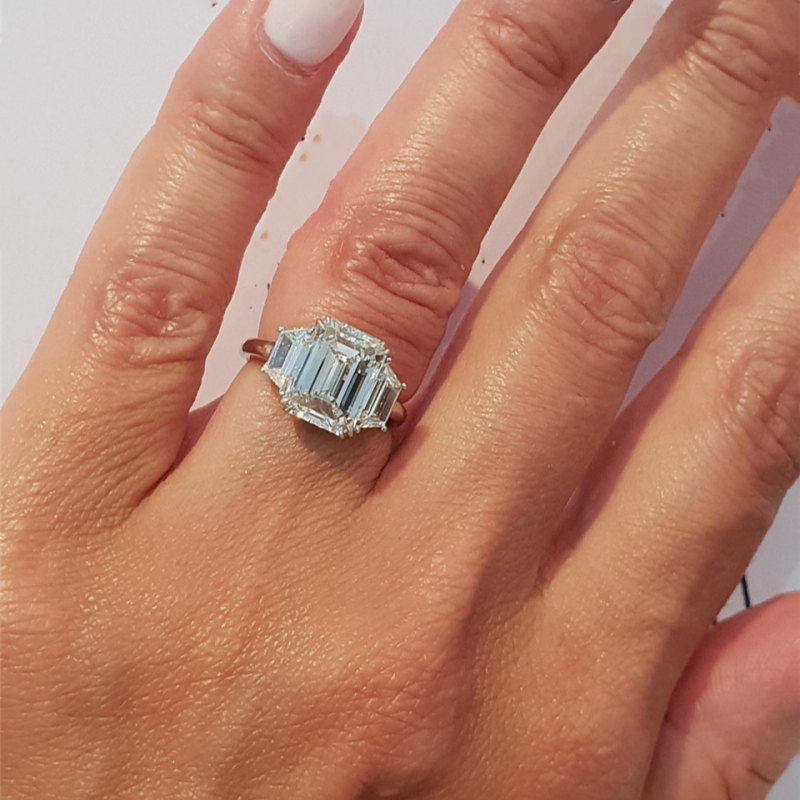 Jewelry 3.0 Carat Emerald Cut Lab Grown Diamond Square Engagement Ring IGI Certified Trapezoid Cut Side Lab Diamonds 0.20 Carats Each 14K Solid Gold R