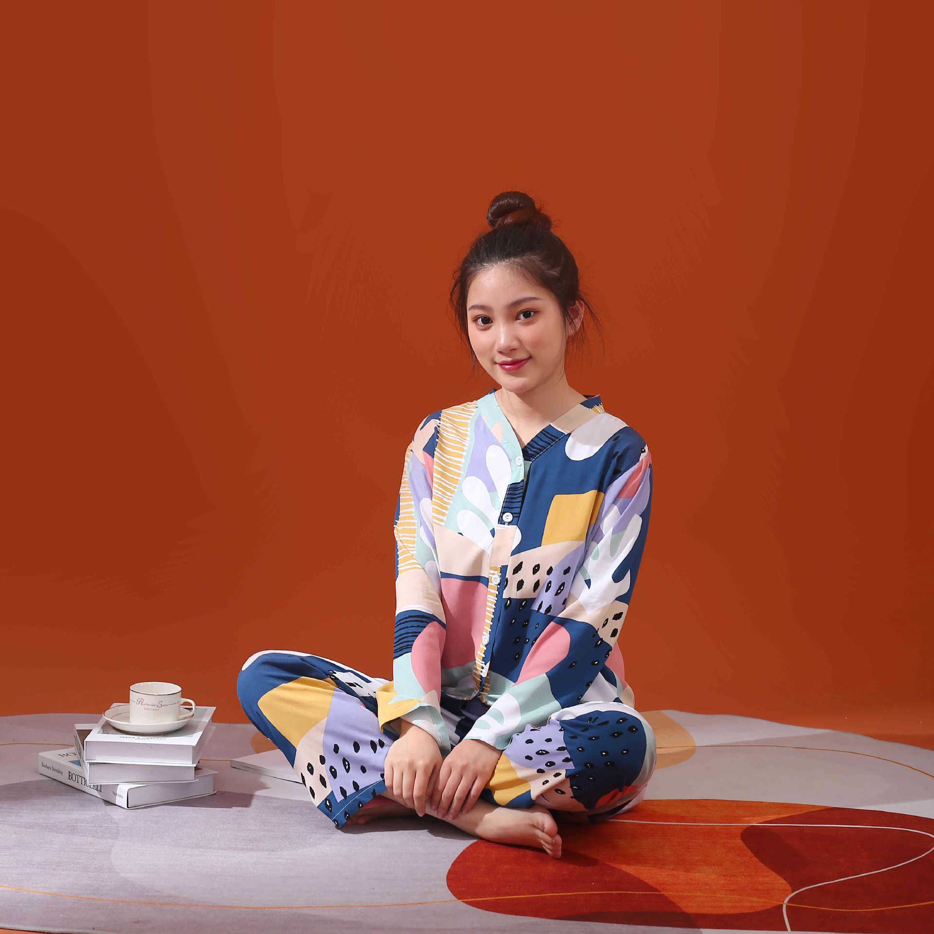 B886-Spring and autumn pajamas women's pure cotton long sleeves with chest pads with bra pads home clothes can be worn outside suits