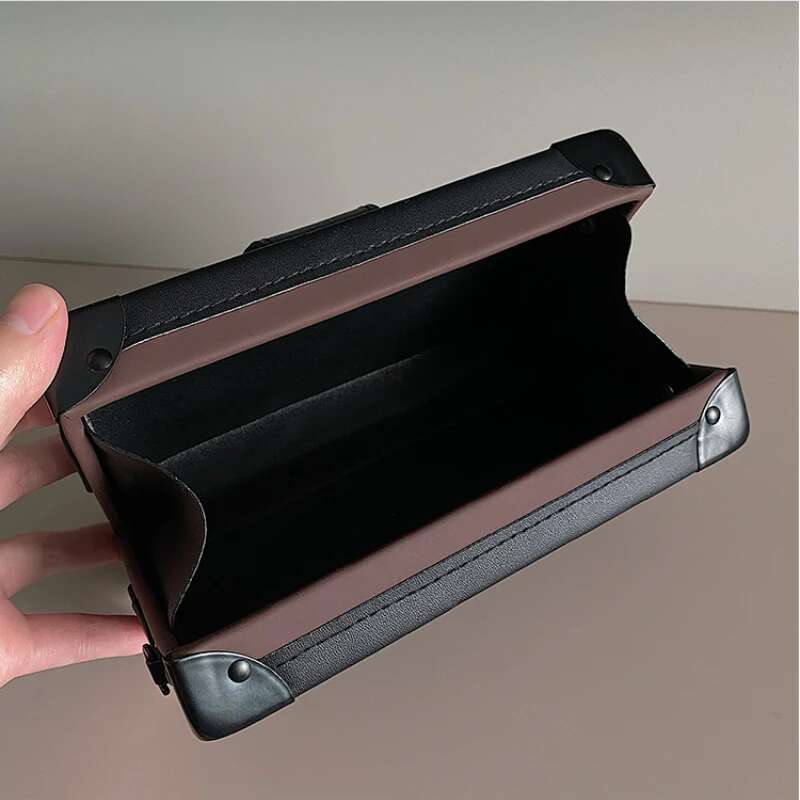 2025 new lock box shaped designer fashionable men's small square shoulder sloping Pu leather phone bag unisex wallet2