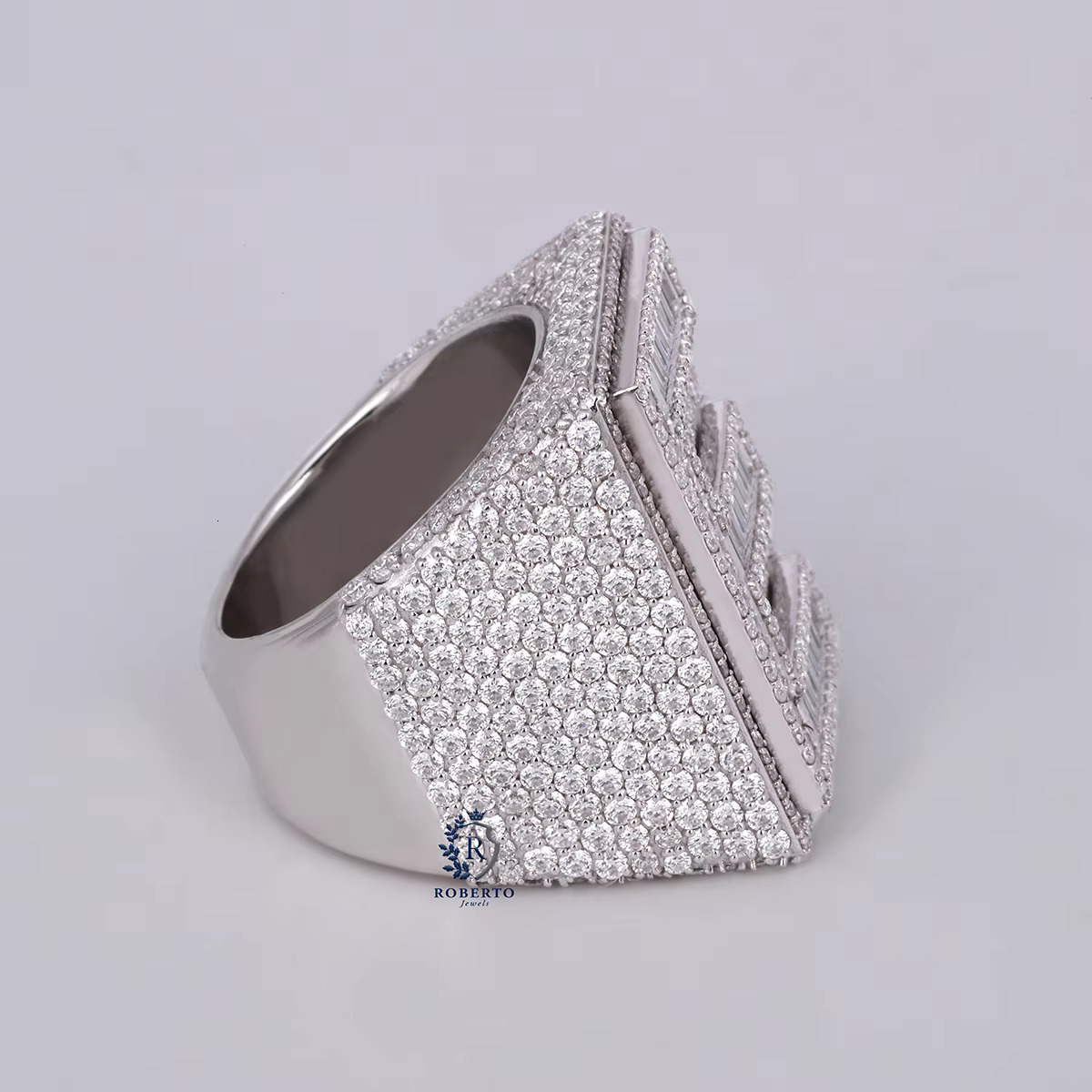 Hot Selling Mens Hip Hop Ring Collection Crafted in VVS Clarity Moissanite Diamond Sterling Silver for Engagement New Fashion