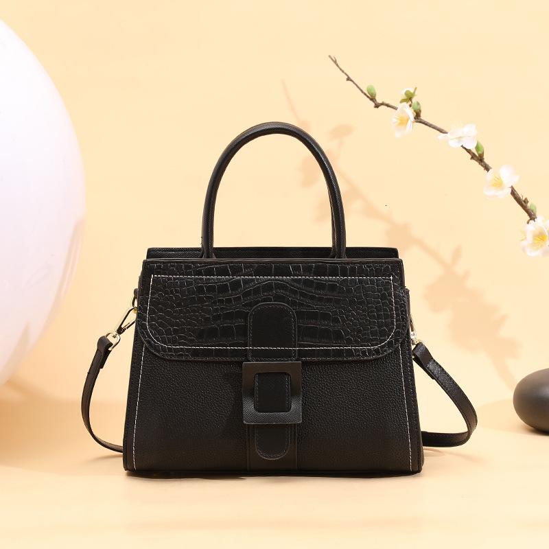 High End Handbag For Women 2024 New Fashionable Mother Bag, Middle-Aged Handbag, Large Capacity Genuine Leather Lychee Patterned Bag