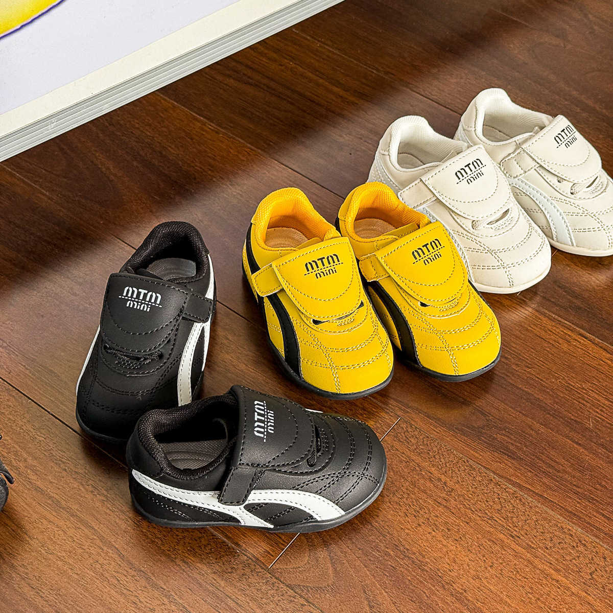 Athletic Outdoor Baby board shoes 2025 Spring and Autumn style childrens sports shoes flip up casual shoes for boys and girls baby soft soled walking 