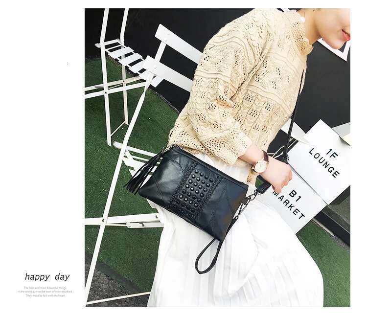 2025 New Tassel Women's Bag Designer Fashion Tassel Handbag Leather Women's Crossbody Bag Women's Bundle