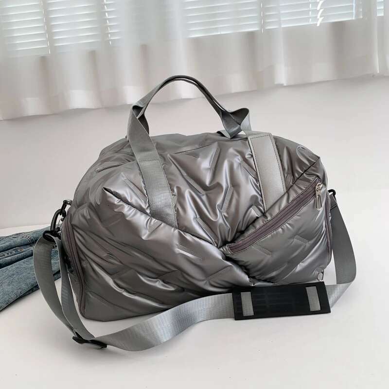 2025 New Large Capacity Splicing Zipper Solid Thread Down Cloth Travel Bag Designer Fashion Handbag Women's Bag2