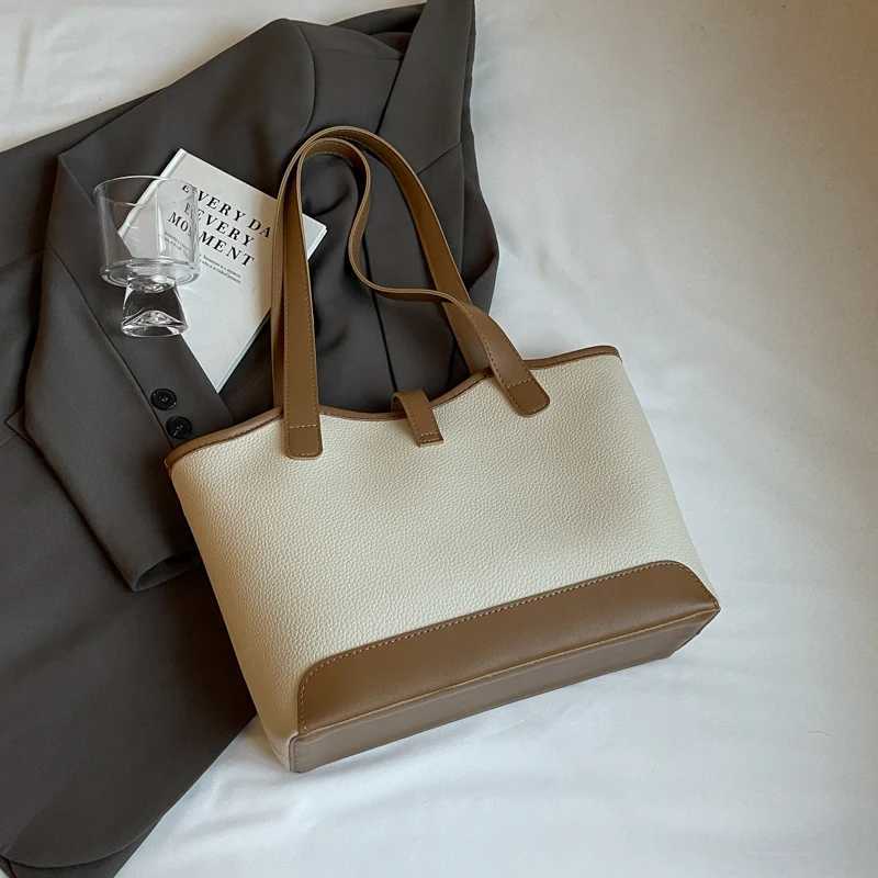 Fashion brand handbag new large capacity shoulder bag high-end womens bag Fashion niche leisure handbag lady Y250315
