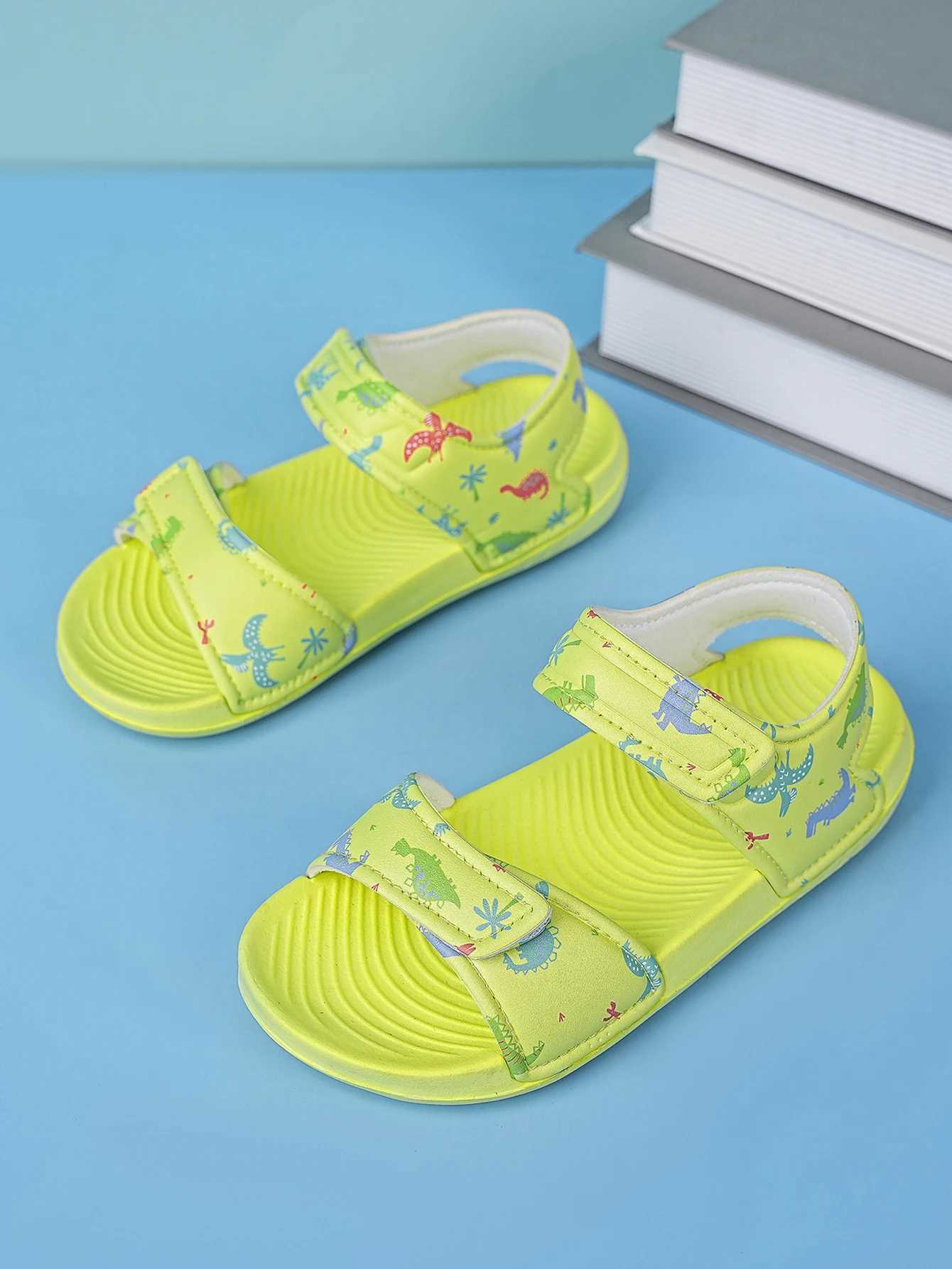 Casual stylish and comfortable summer outdoor sandals suitable for both boys and girlsT250315