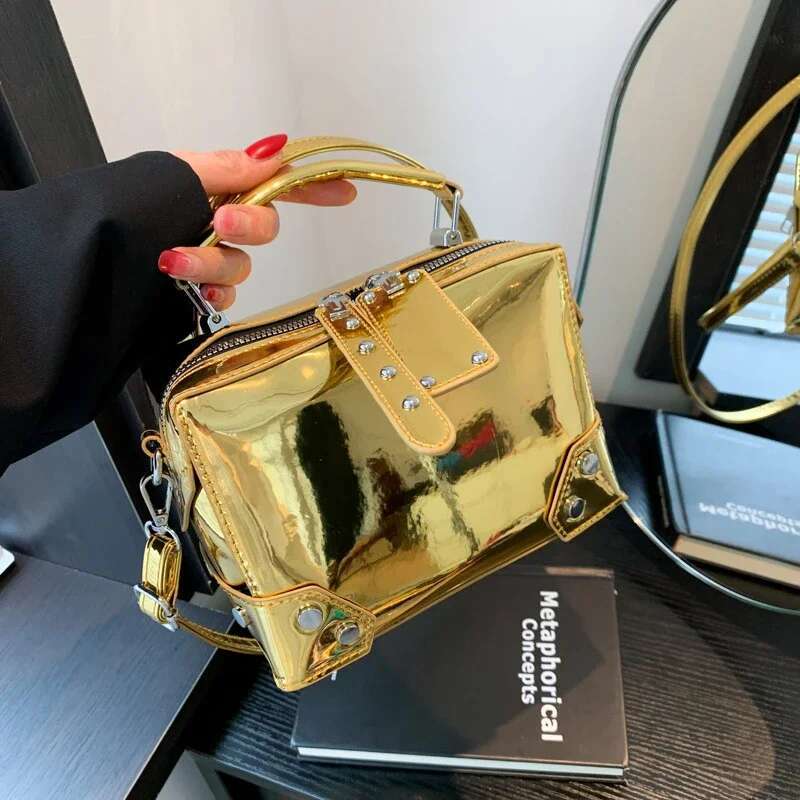 2025 New Metal High Gloss Mirror Motorcycle Style Handheld Makeup Box Designer Fashionable Multi functional Women's Single Shoulder Crossbody Bag