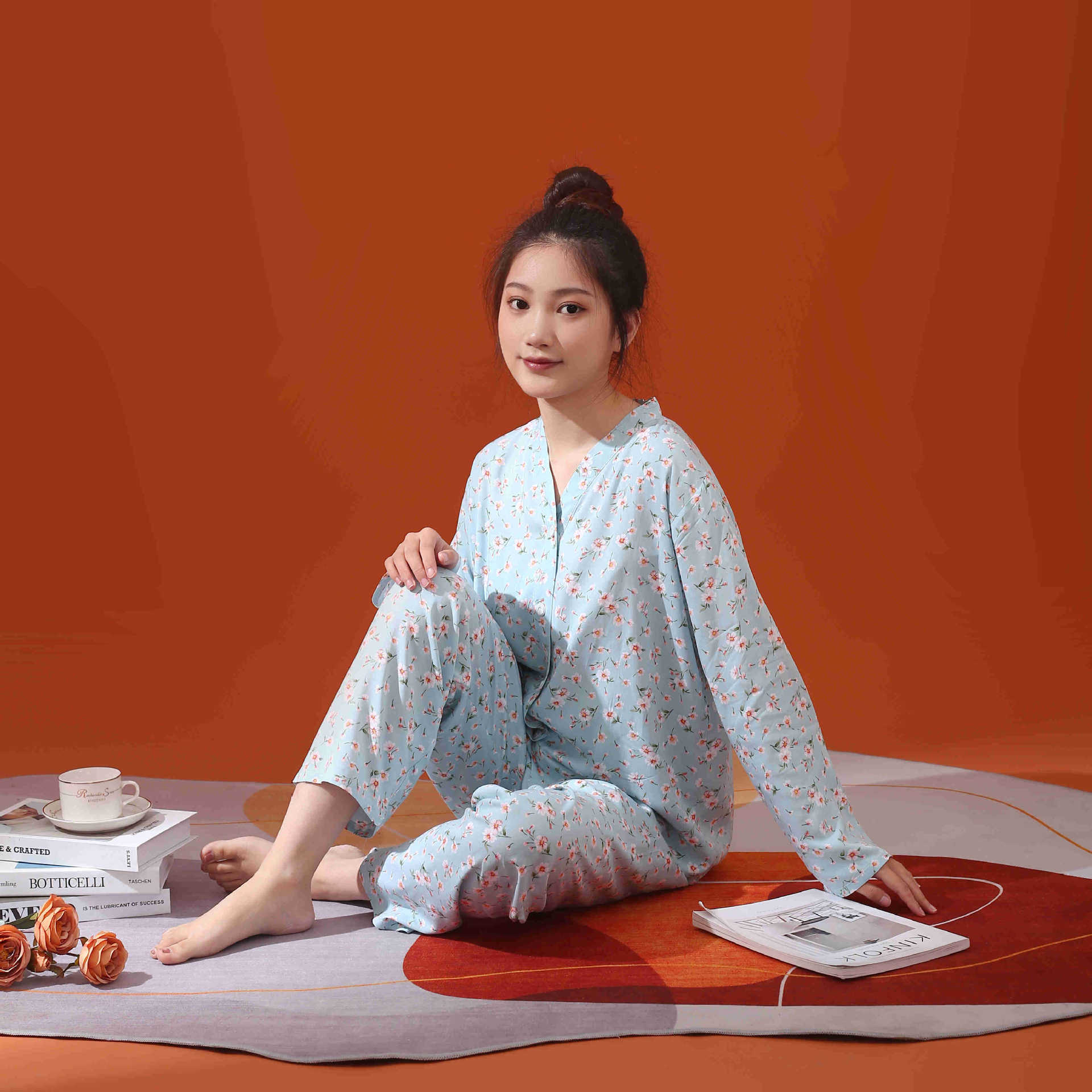 B886-Spring and autumn pajamas women's pure cotton long sleeves with chest pads with bra pads home clothes can be worn outside suits