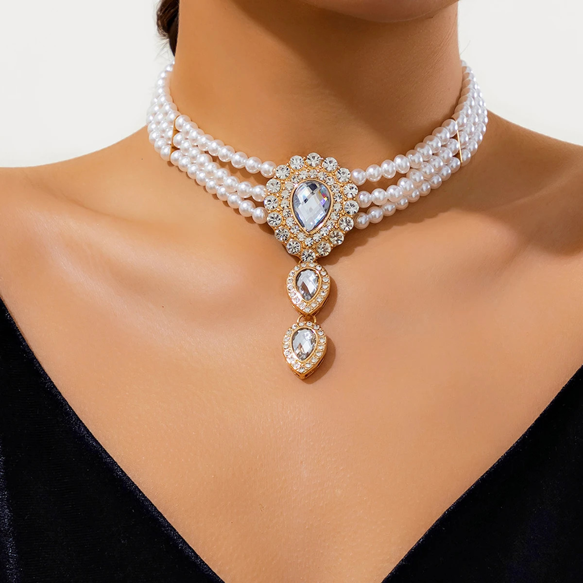 Pearl Beads with GreenTransparent Crystal Choker Necklace for Women Charms Collar Wedding Accessories Fashion Jewelry 250314