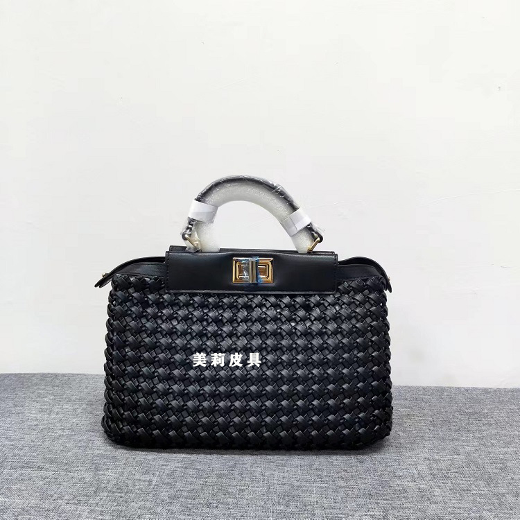 Hollow Niche Design, Fashionable Handbag, Hand Woven Kelly Bag, Crossbody Bag