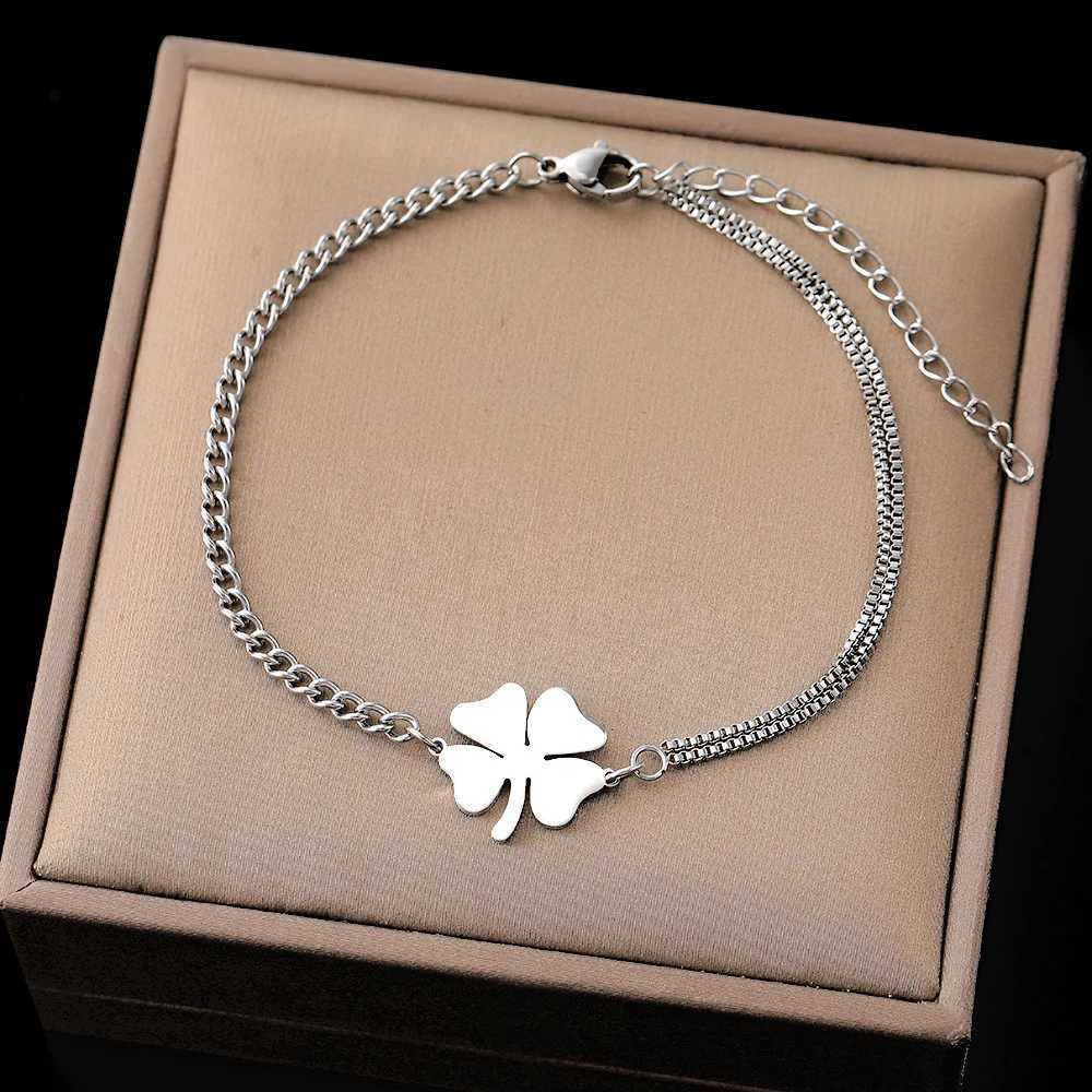 Stainless Steel Bracelet Classic Lucky S Pendant Hip Hop Bracelet Womens Jewelry Non Fading High Quality Daily WearXJ250315