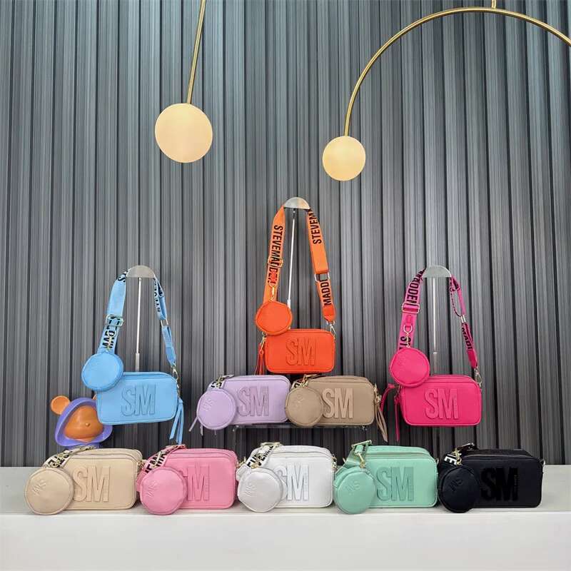 2024 Spring/Summer New Fashion Camera With Wide Shoulder Strap, Lettering, Small Square Bag, Crossbody Bag