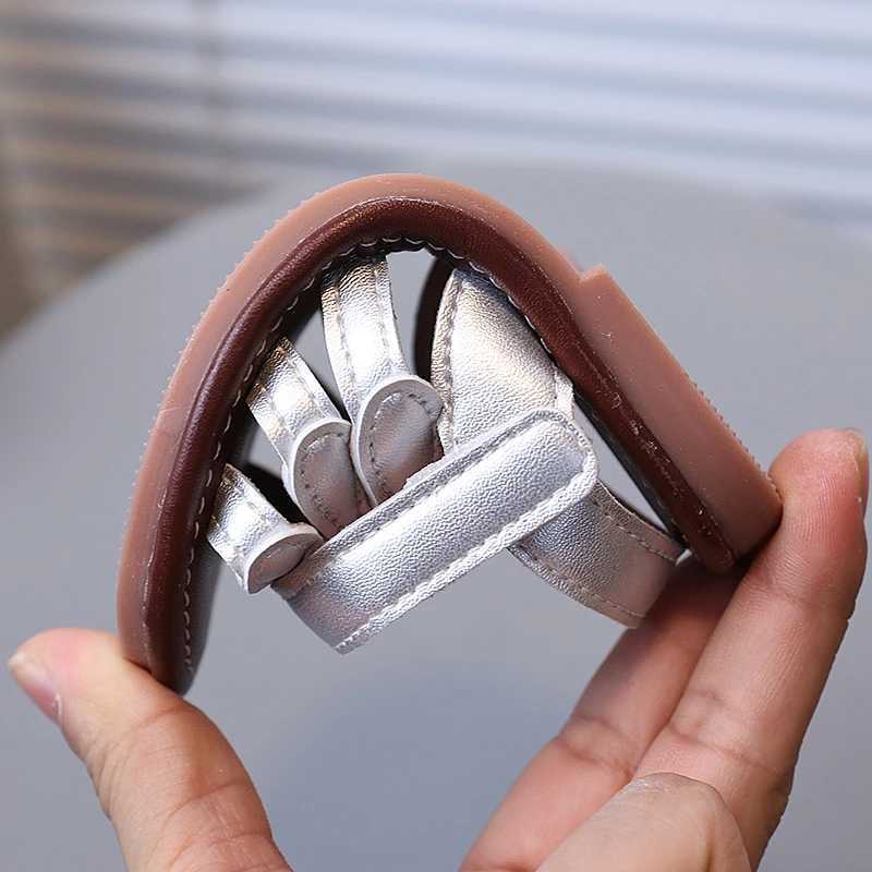 Preschool girl sandals hollow solid color flower Pu leather childrens slider open toe light sweet hook loop summer childrens shoesT250315