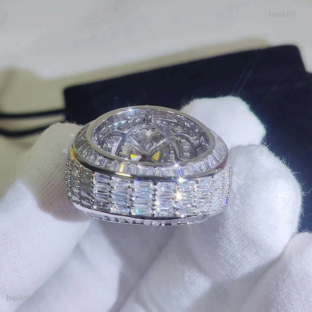 Silver18k Gold Plated Cluster Hip Hop Iced Out Lab Simulated Big Diamond Micro Pave CZ Pinky Ring Jewelry for Men Women 240906