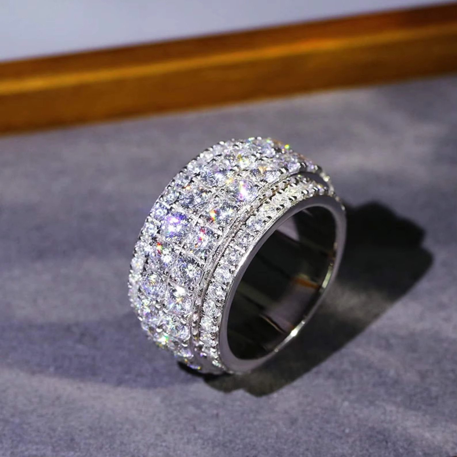 18k White Gold S925 Wide Spinning Brilliant 4 Band Moissanite Genuine Real Ring for Unisex Occasional Fashion Statement