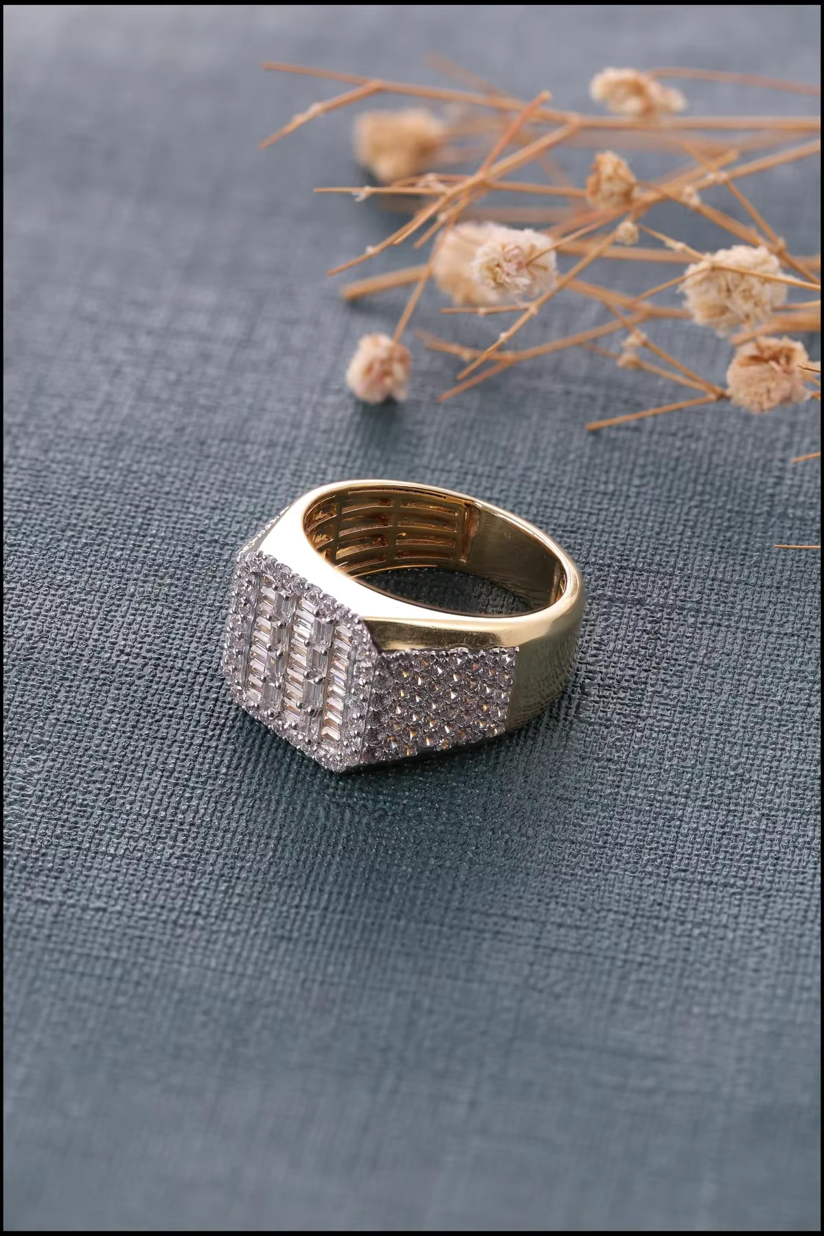Luxury Hip Hop Moissanite Diamond Rings with Shiny Stones and Trendy Designs Perfect for Streetwear Jewelry