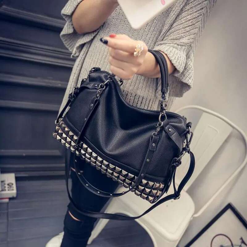2025 new rivet women's PU leather designer fashion cowhide women's crossbody bag shoulder bag large bag2