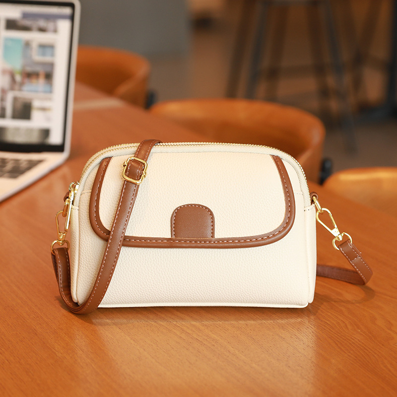 Mobile Phone Women's 2024 New Stylish Wide Strap Premium Texture Single Shoulder Crossbody Small Square Bag