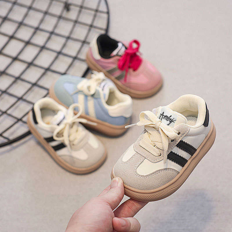 Athletic Outdoor Childrens sports boys non slip soft sole casual striped board girls white baby color blocked shoes childrens shoes C260130
