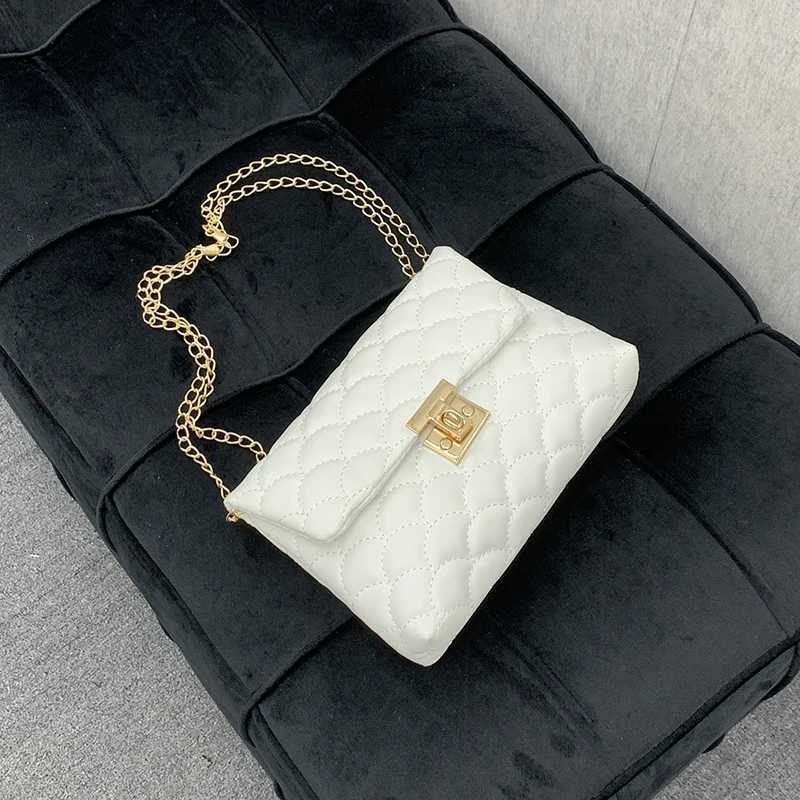 Womens Bag 2024 Simple Embossed Small Square Bag Foreign Trade Wholesale Small Bag Diamond Chain Bag Y250315