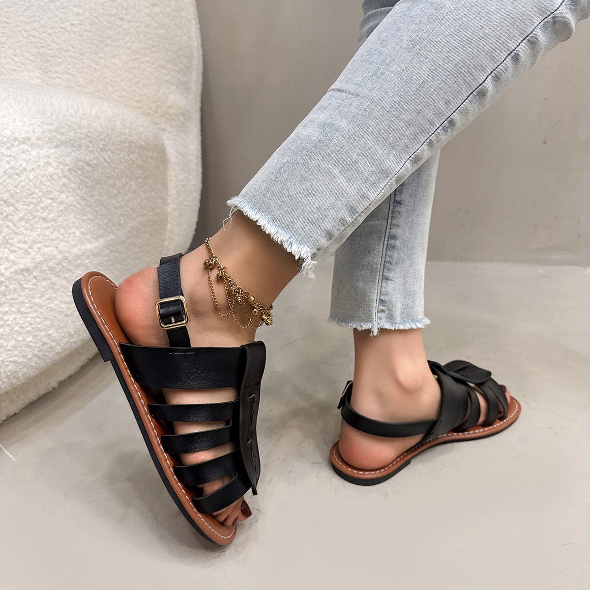 Women's Stylish Open-Toe Flat Sandals - Comfortable & Breathable Design for Summer
