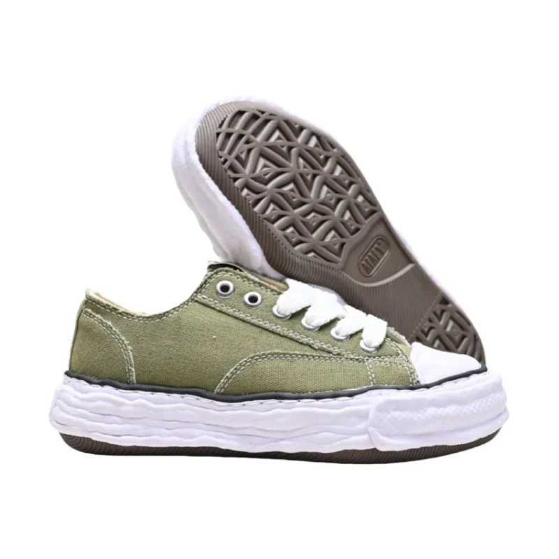 Newcomer Canvas Skateboarding Shoes Womens Ice Cream Plataflom Young Student Fashion Outdoor Green Sports Shoes Y250315