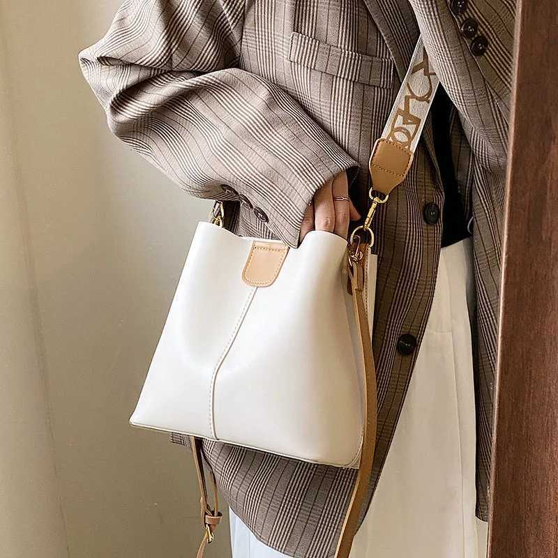 High quality womens small Pu leather handbag shoulder bag fashionable womens bucket cross body bag womens casual messenger bag Y250315
