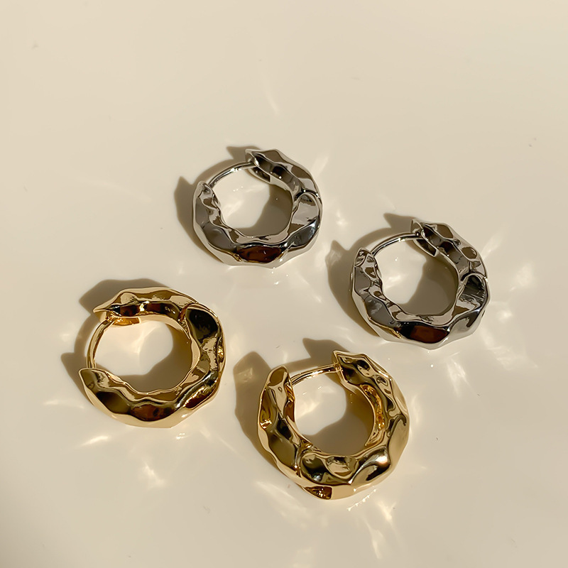 S925 silver needle earrings for women, round oval, light luxury, versatile, simple temperament, retro metal geometric earrings