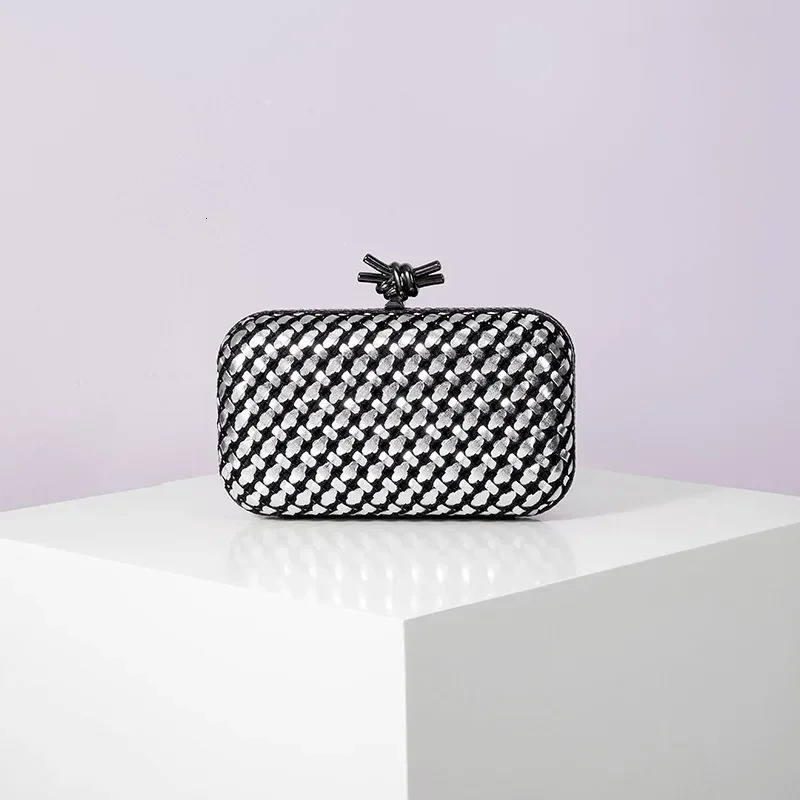Woven Clutch Bag for Women Formal Party Contrast Color Microfiber Thread Braid Evening Bags Classic Chain Small Square Handbags 250314