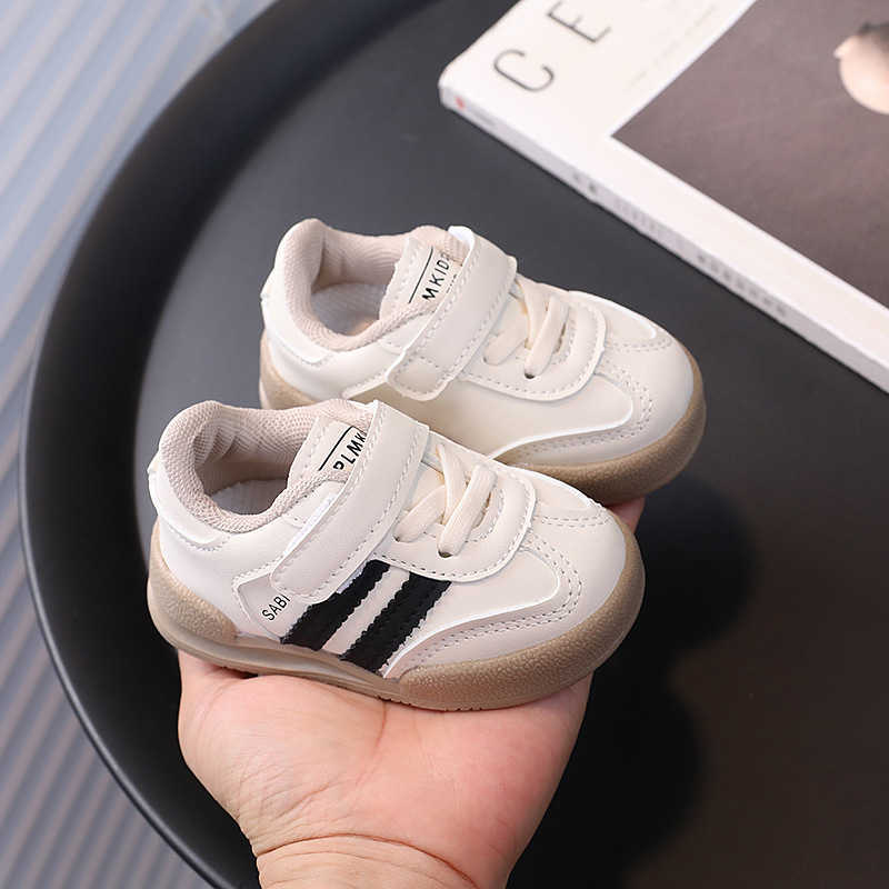 Athletic Outdoor 2025 autumn new baby shoes versatile board shoes for boys and girls German training shoes soft soled anti slip baby walking shoesY250