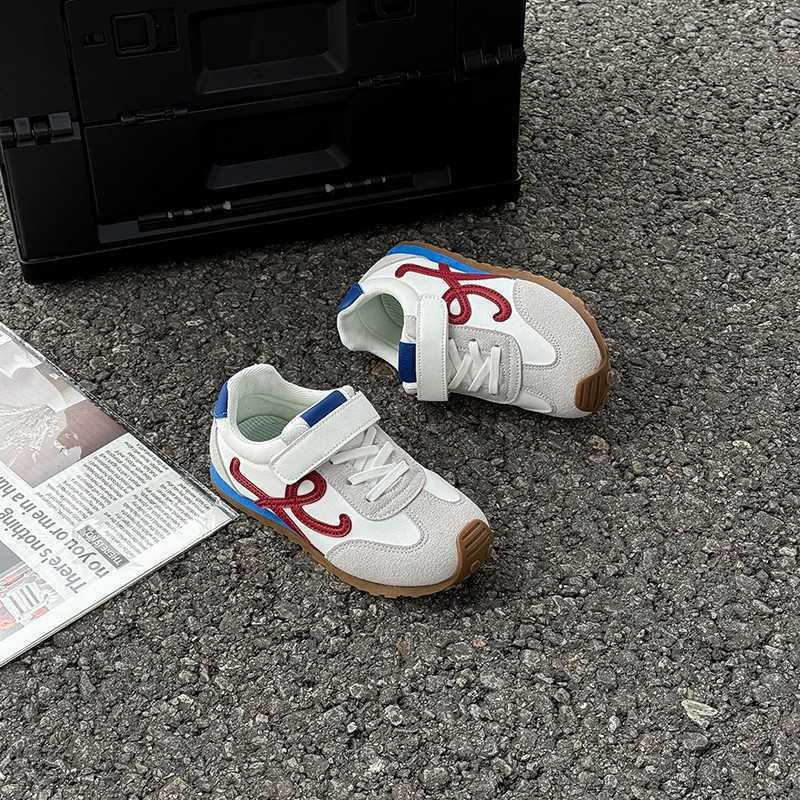 Athletic Outdoor Childrens Forrest Gump shoes 2025 spring new sports shoes breathable real soft leather mens shoes anti slip trendy brand girls shoesY