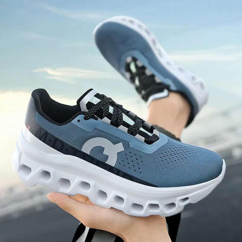 Summer Flying Woven Mesh Surface Breathable Cushioned Running Men's Sports All M atch Daddy Shoe s