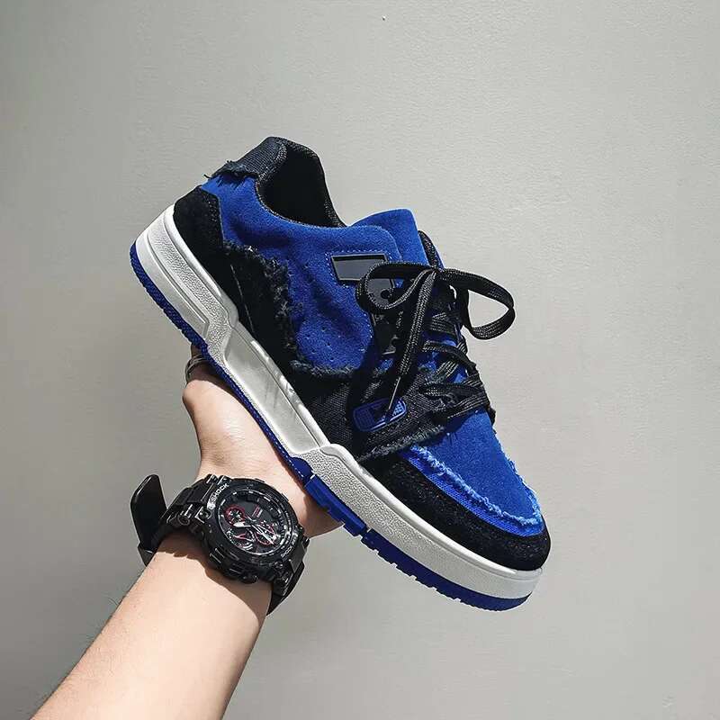 2025 new sports fashion personalized men's shoes designer trend fashion hot selling color matching soft soled shoes fashion student casual shoes1