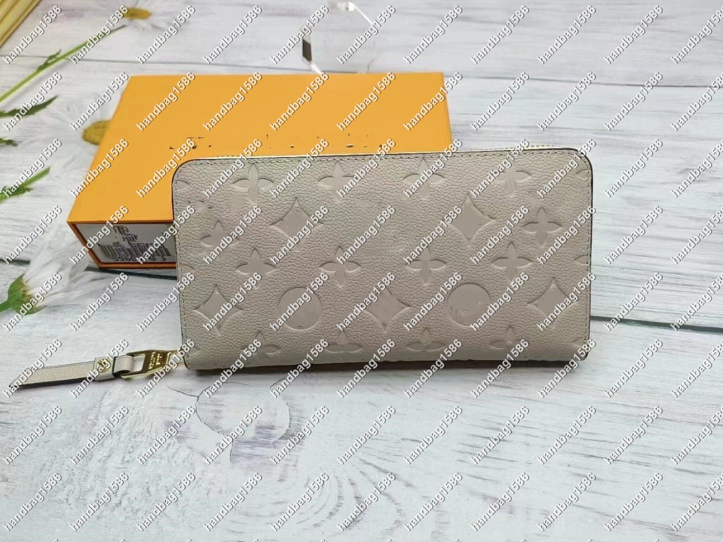 Genuine leather Designer ZIPPY WALLET High Quality Soft Leather Mens Womens Iconic textured Fashion Long Zipper Wallets Coin Purse Card Case