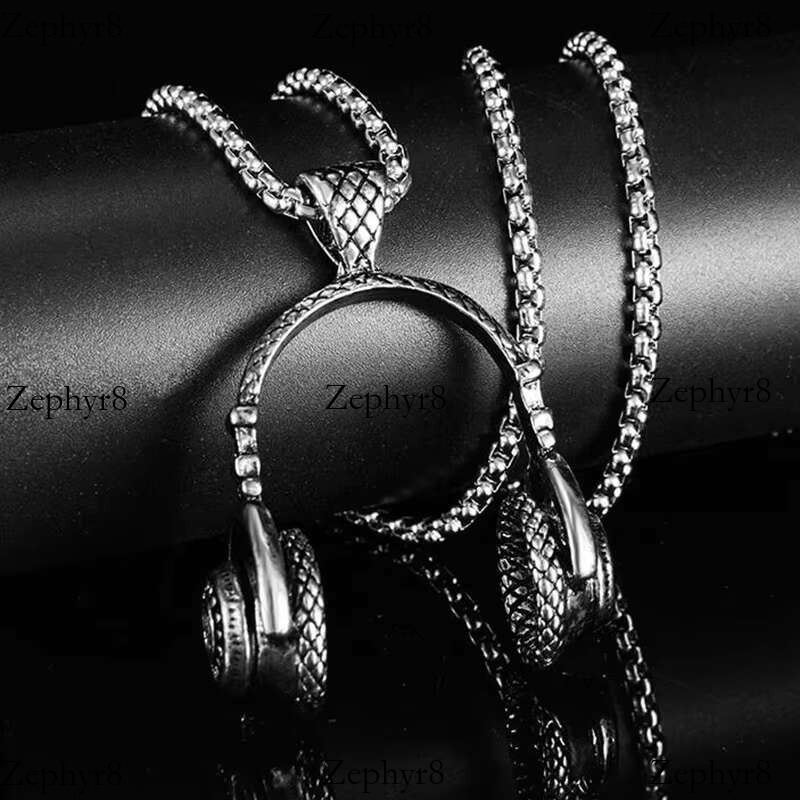 2025 New model Hot Sale Punk Rock Personalized Music Earphone Stainless Steel Necklace for Men Boyfriend Gift