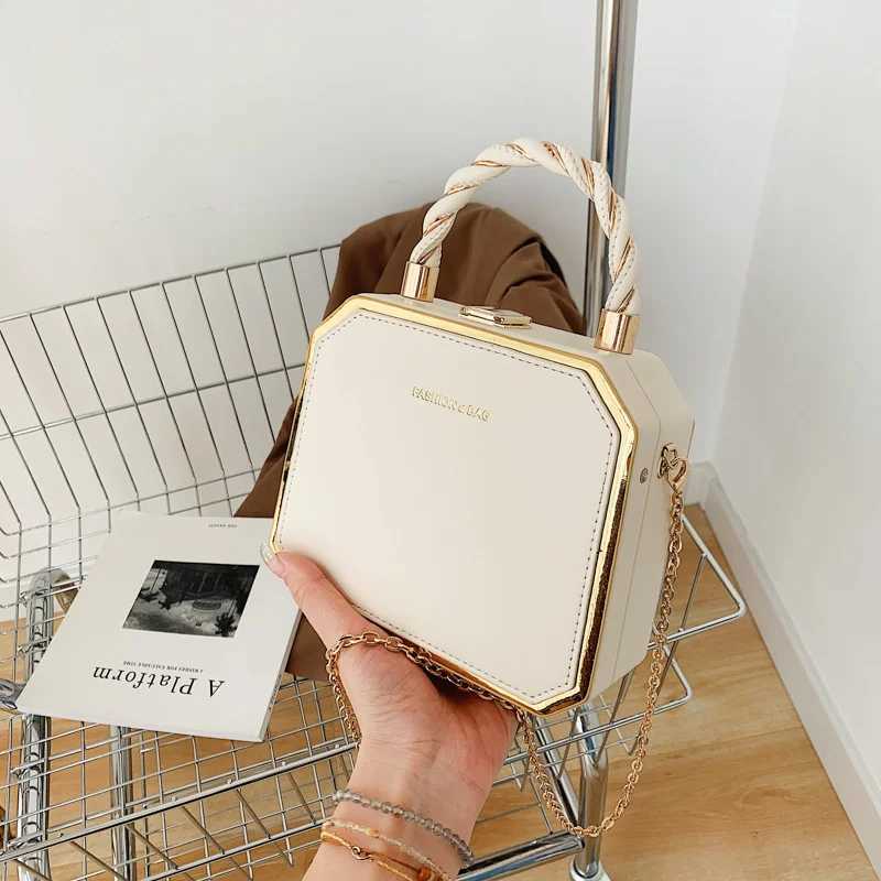 Simple solid color girl box shoulder bag fashionable twisted girl handbag 100 niche cross body bags car splicing technology PU Mate Y250315
