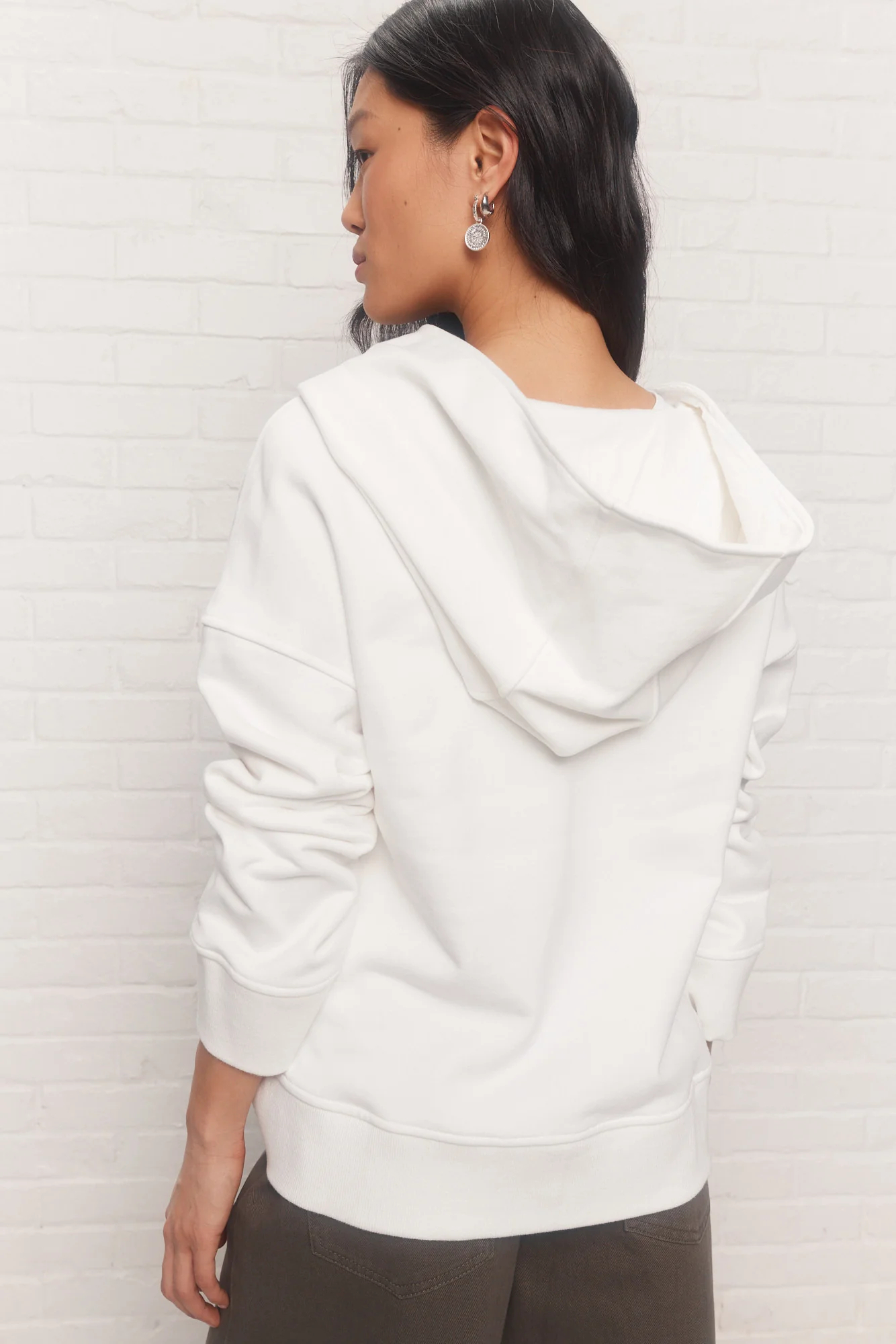 Women's Loose White Scooped Collar Hoodie with flared sleeves Hot-sale Women's Top