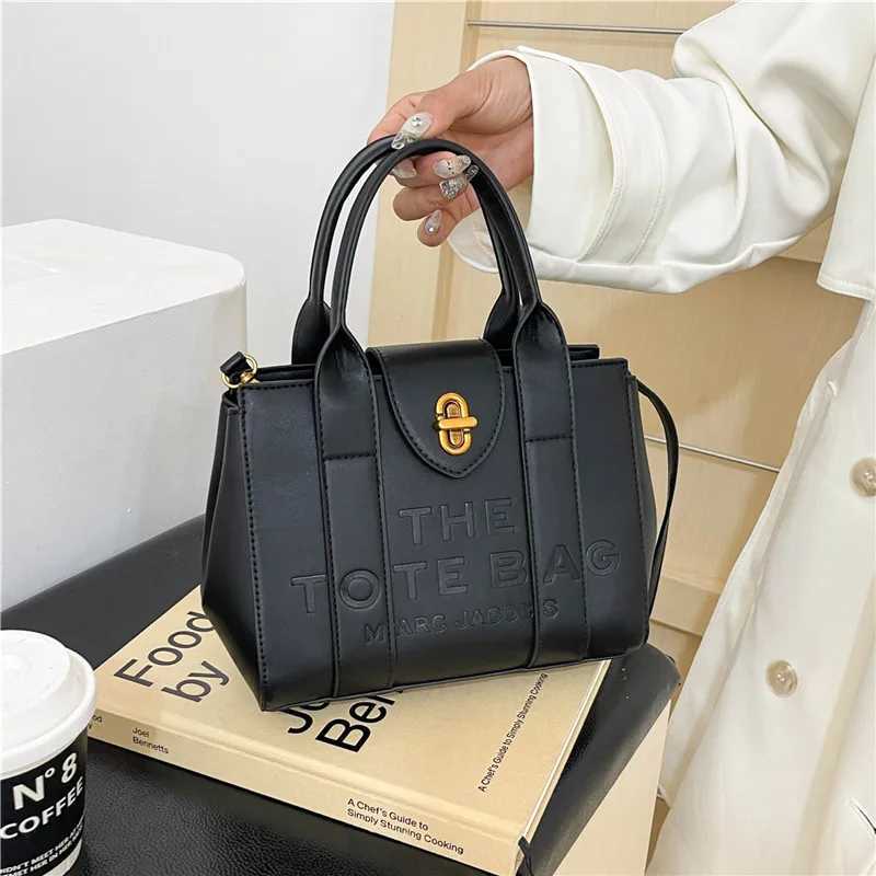 Elegant leather handbag womens handbag designer messenger bag luxury shoe bag cross shaped bag Y250321