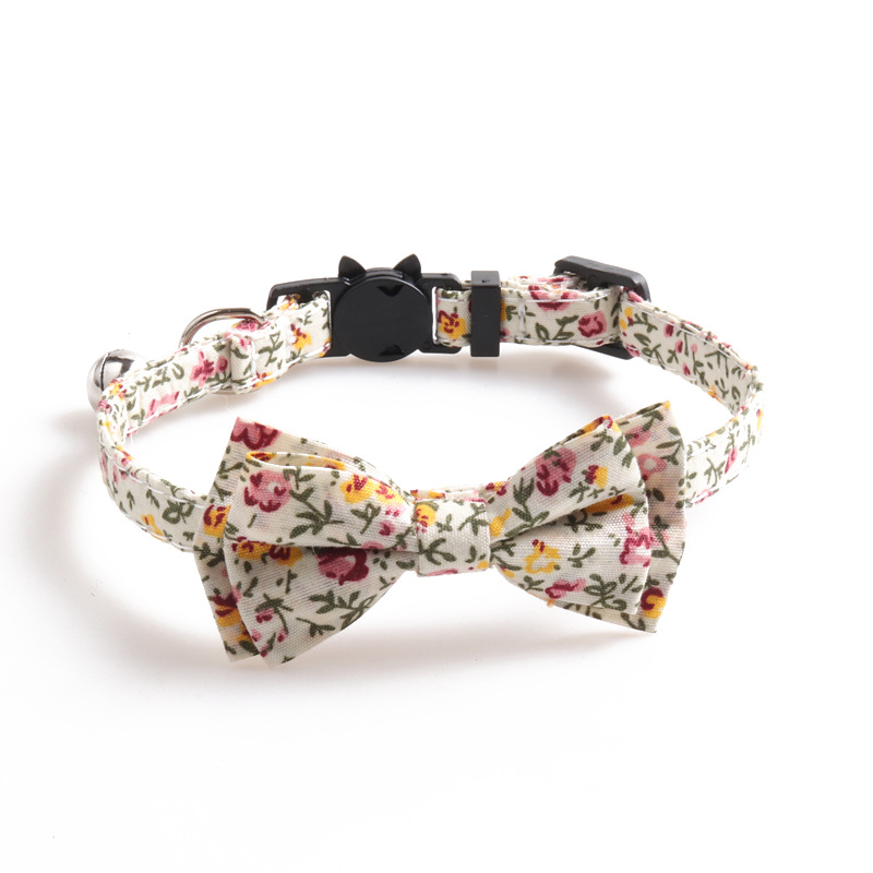 Breakaway Cat Collar with Cute Bow Tie Bell, Small Floral Fragments Cat Tie for Male Female Soft Light Kitty Kitten Collar Ideal for Girl Cats Boy Mal