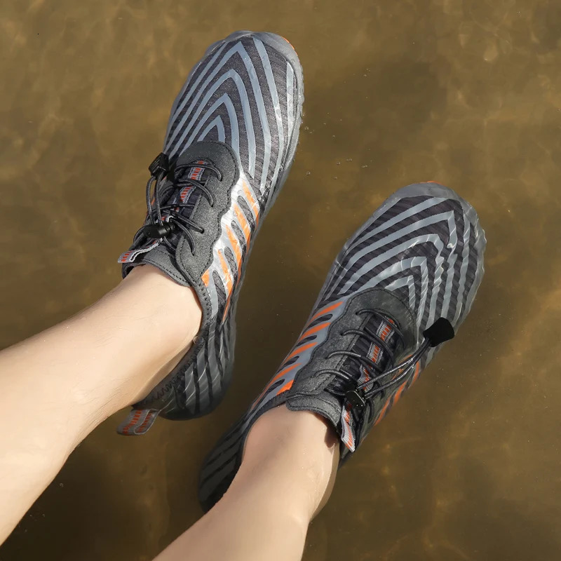 Arrival Water Shoes QiuckDry Aqua Men Women Outdoor Beach Swimming Wading Breathable FiveFinger Sneakers Size 35 250304