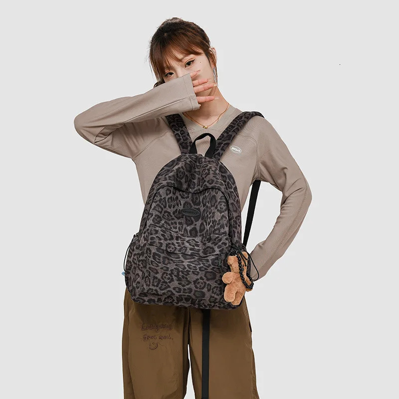Fashion Leopard Printed Backpack Womens Fashion Leisure Travel Backpack Spicy Girl Style School Bag Ins Niche 250313