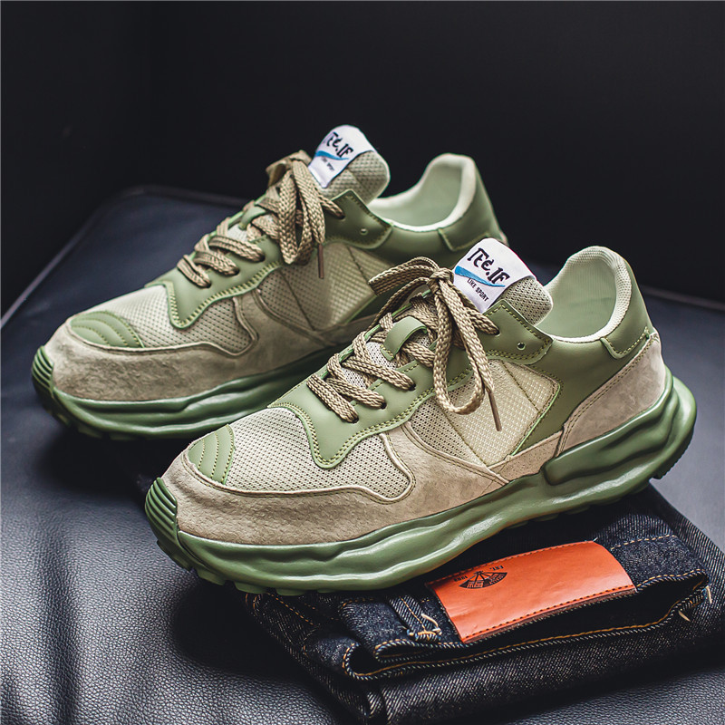 Men Fashion 2025 New Mesh Breathable Sneakers Trendy Versatile Inner Heightened Athleisure Running Shoes White Grey Green Free shipping