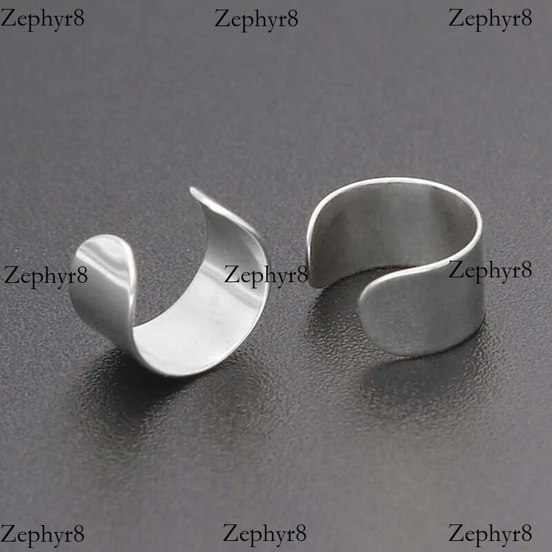 2025 New model Simple Creative Pierced Ear Cuffs Punk Stainless Steel Gold Sier Color Clip Women Men Hip Hop Earrings Brincos