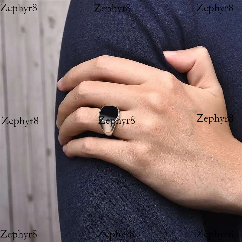 2025 New model Jiayiqi Men's Punk Rock Smooth 316L Stainless Steel Signet Ring For Men Hip Hop Party Jewelry Wholesale Male Wedding Anel