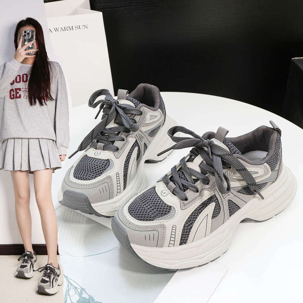 Women's 2025 spring new Korean version breathable sports in trendy student casual thick sole height increasing dad shoes women