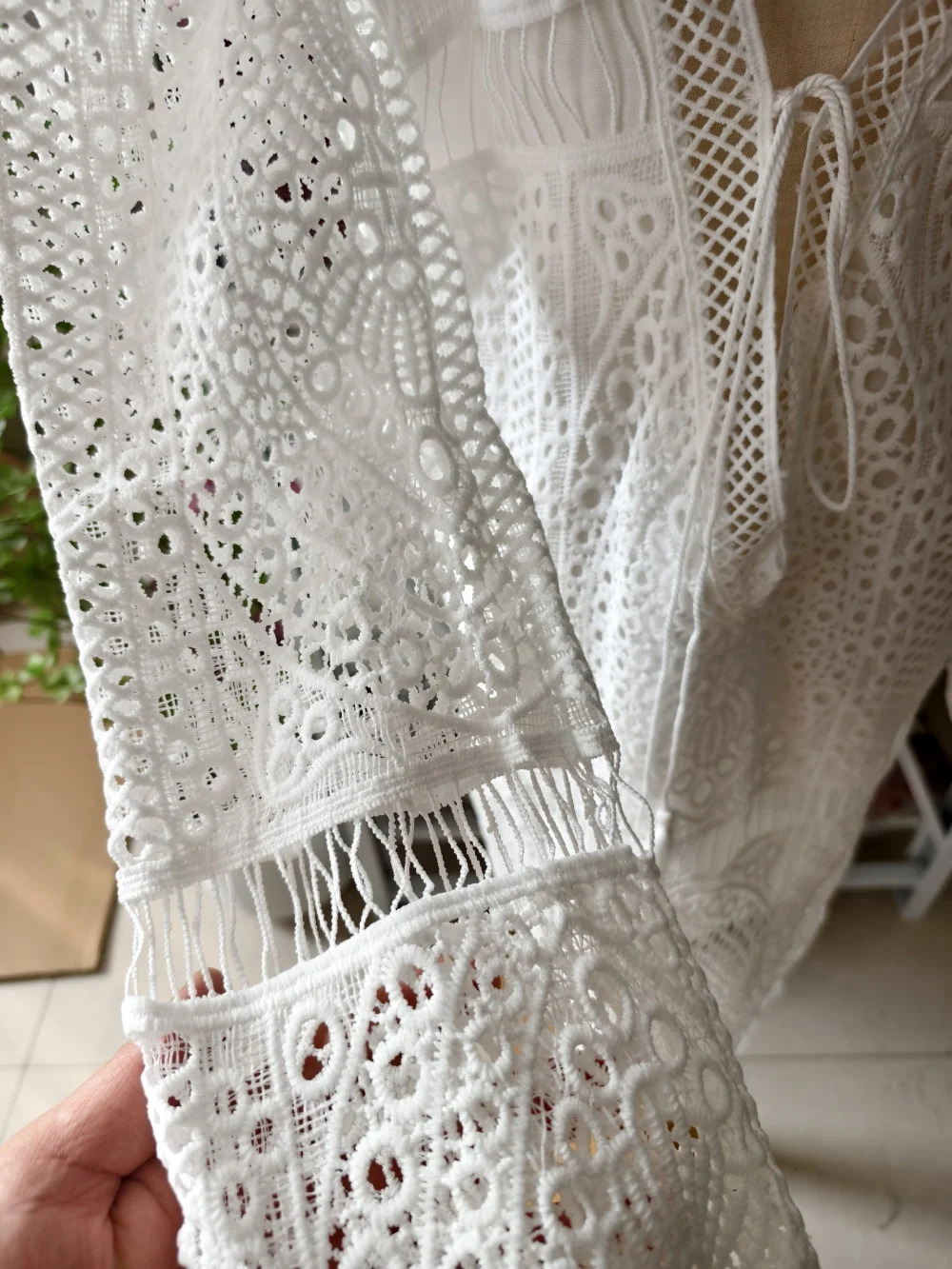 Happie Queens Women White Long Sleeve Beach Sexy Hollow Out Bohemian Mini Dress Lady Deep V-neck Open Back Boho Sundress250312