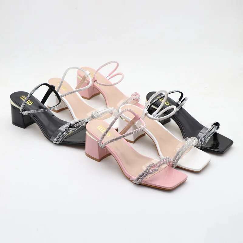 Glitter Slides Big Size Slippers Casual Square Heel High-Heeled Shoes Lady Low Slipers Women Black Sandals Jelly Block Fl