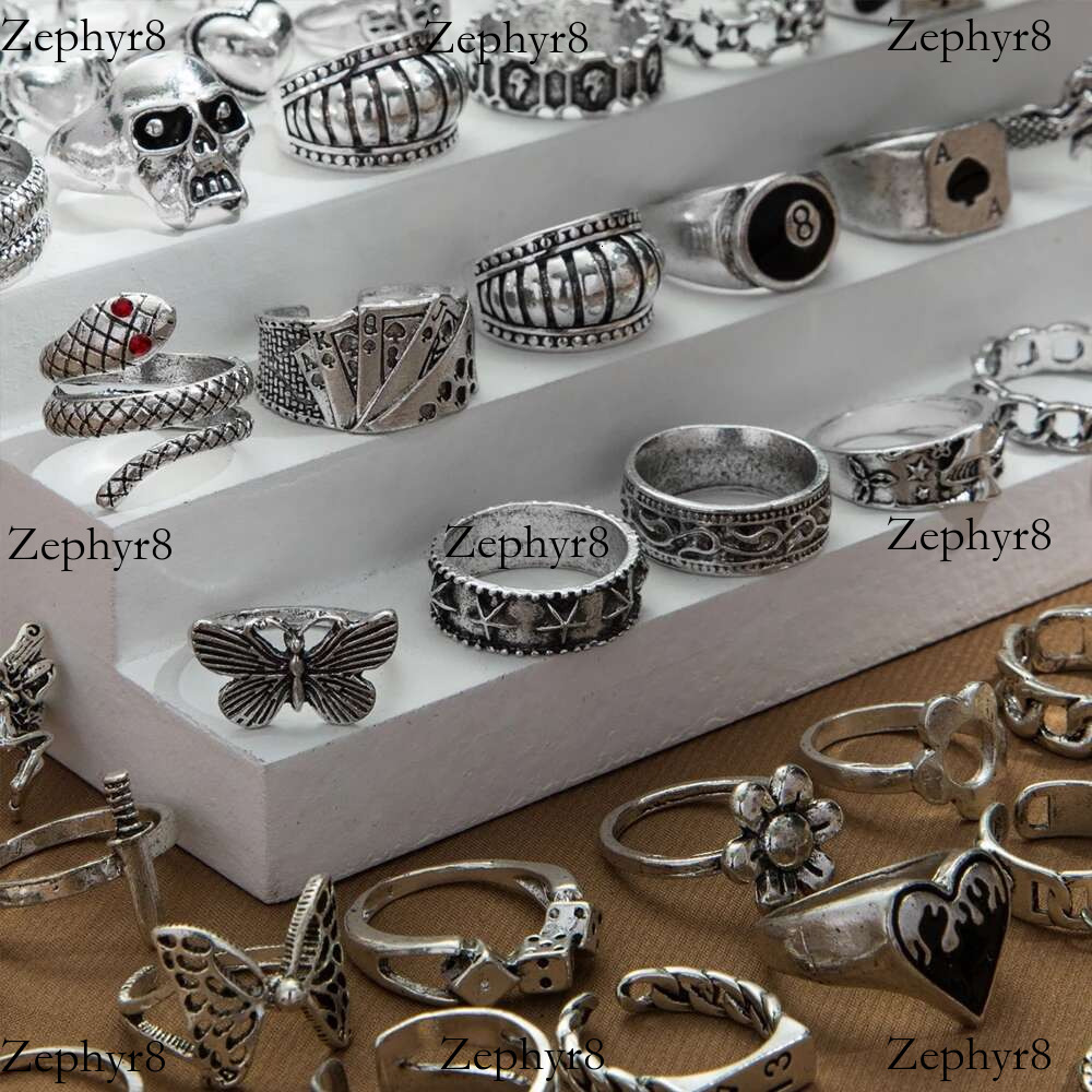 IPARAM Vintage Butterfly Snake Flame Heart Geometric Ring for Women Men Sier Color Gothic Retro Rings Set Fashion Jewelry Gift